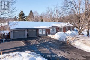 3-bedroom detached home for sale in Simcoe — 34 Cedar Creek Road