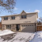 4-bedroom detached home for sale in Brampton — 34 Smithers Crescent (Photo 4)