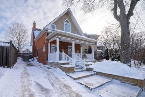 3-bedroom detached home for sale in Brantford — 35 Murray Street