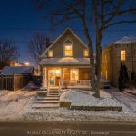 3-bedroom detached home for sale in Brantford — 35 Murray Street (Photo 2)
