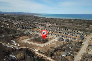 Studio vacant land home for sale in Wasaga Beach — 36 Joanne Crescent