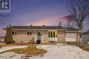 4-bedroom home for sale in Clarence-rockland — 3717 Prudhomme Street