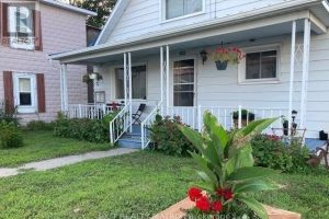 2-bedroom detached home for sale in Prescott And Russell — 376 Telegraph Road