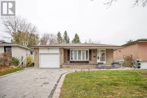 6-bedroom home for sale in Toronto — 37 Albacore Crescent