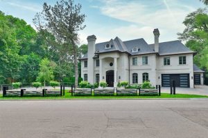 6-bedroom detached home for sale in Toronto — 382 Old Yonge Street