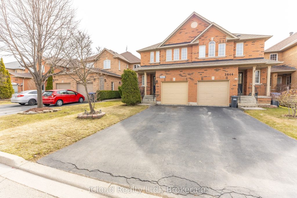 3-bedroom semi-detached home for sale in Peel — 3842 Ridgepoint Way (Photo 1)