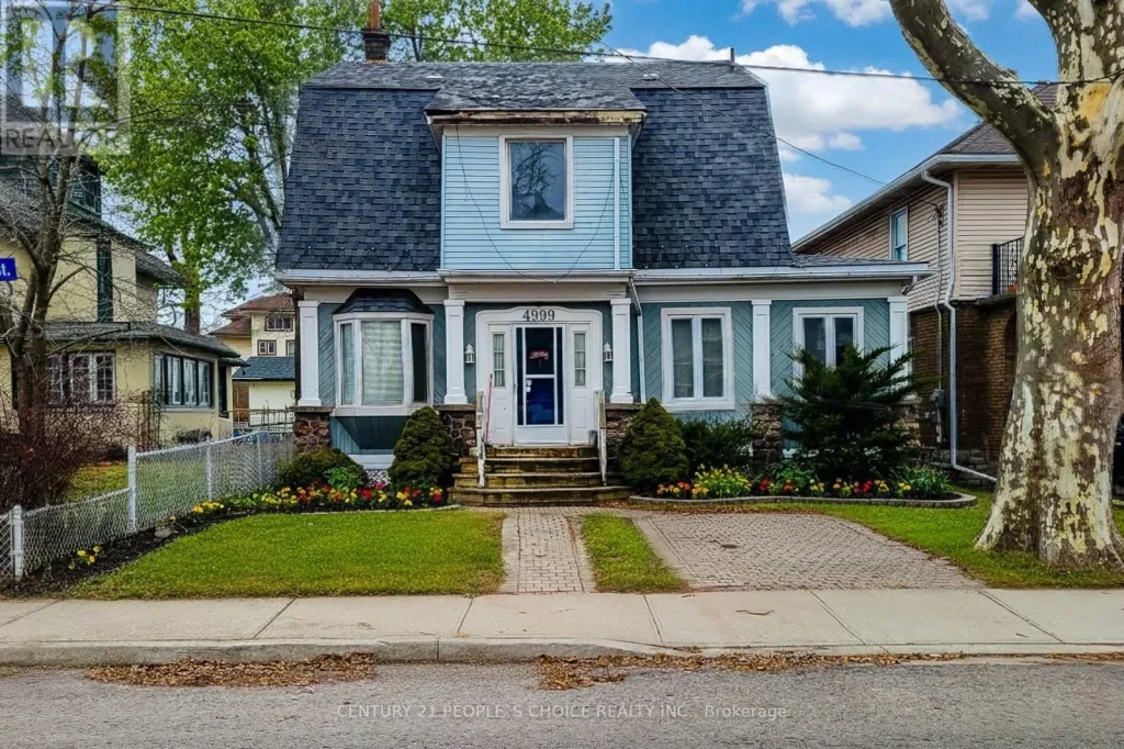 2-bedroom home for rent in Niagara Falls — 3 - 4999 Mcrae Street (Photo 1)