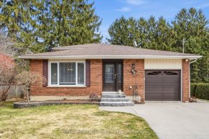 3-bedroom detached home for sale in Northumberland — 3 Rose Glen Road S