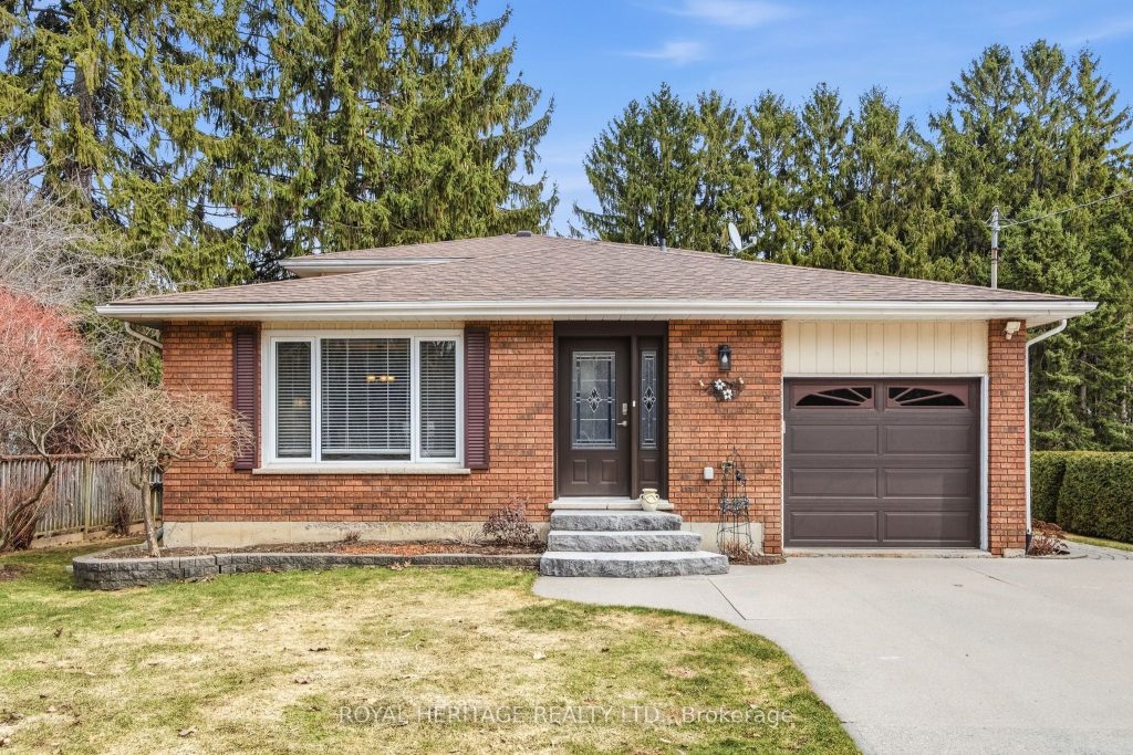 3-bedroom detached home for sale in Northumberland — 3 Rose Glen Road S (Photo 1)