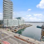1-bedroom condo apartment for sale in Toronto — 403 - 60 Bathurst Street (Photo 4)