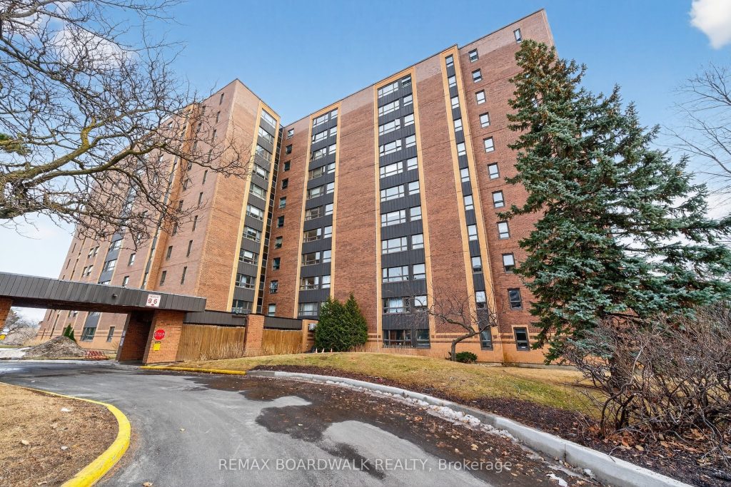 1-bedroom condo apartment for sale in Ottawa — 407 - 1356 Meadowlands Drive E (Photo 1)