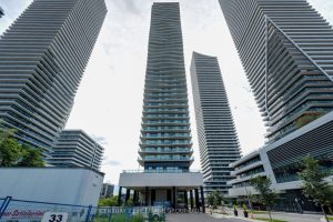 1-bedroom condo apartment for rent in Toronto — 407 - 33 Shore Breeze Drive