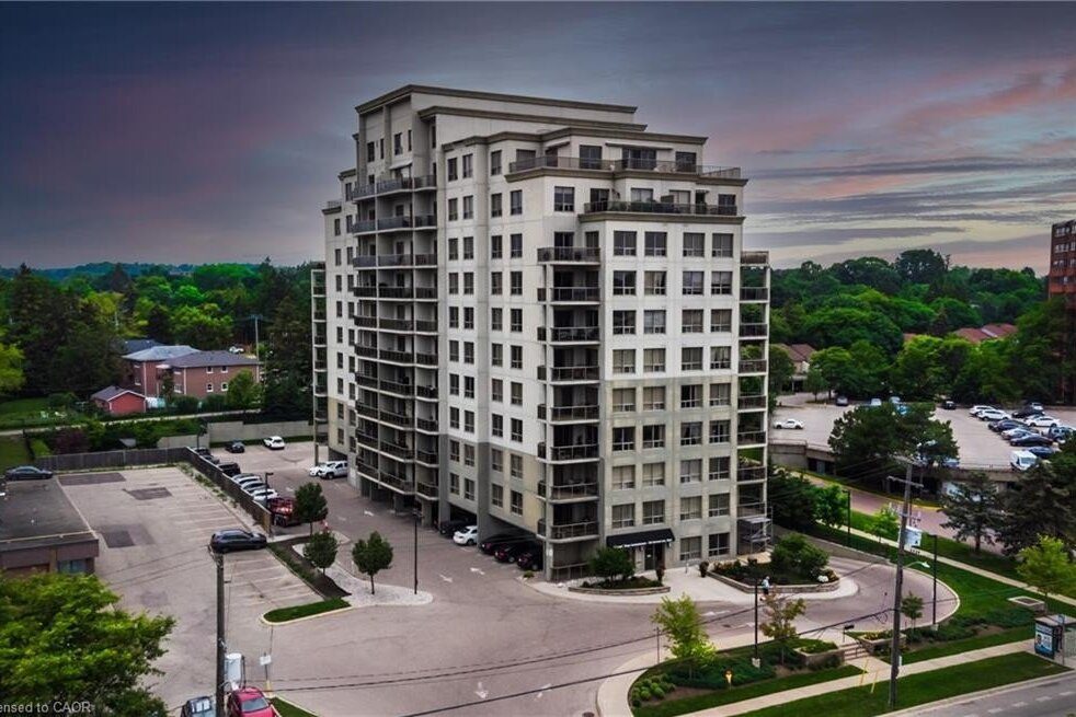 2-bedroom condo apartment for sale in Waterloo — 407 - 539 Belmont Avenue W (Photo 1)