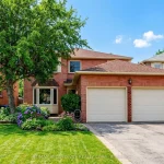 4-bedroom home for sale in Mississauga — 4085 Twine Crescent (Photo 3)