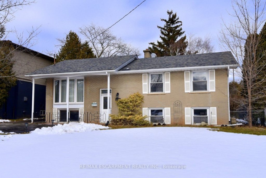 3-bedroom detached home for sale in Halton — 409 Tennyson Drive (Photo 1)