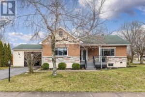 4-bedroom home for sale in South Stormont — 40 Bethune Avenue