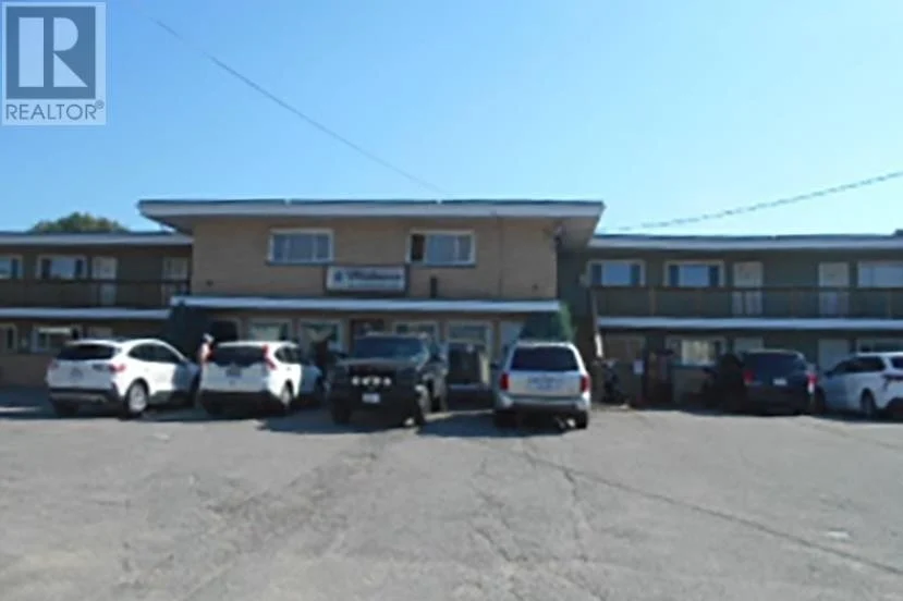Studio home for sale in Sault Ste. Marie — 40 Hynes Street (Photo 1)