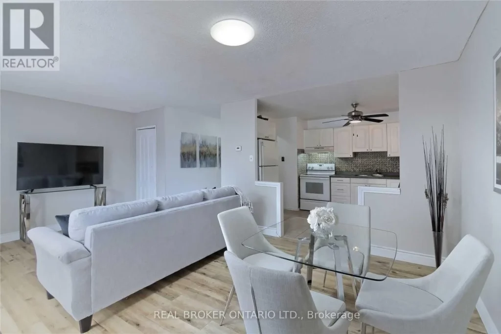 3-bedroom home for rent in Mississauga — 41 - 1016 Falgarwood Drive (Photo 1)