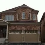 4-bedroom detached home for rent in Richmond Hill — 41 Cedar Springs Drive (Photo 5)