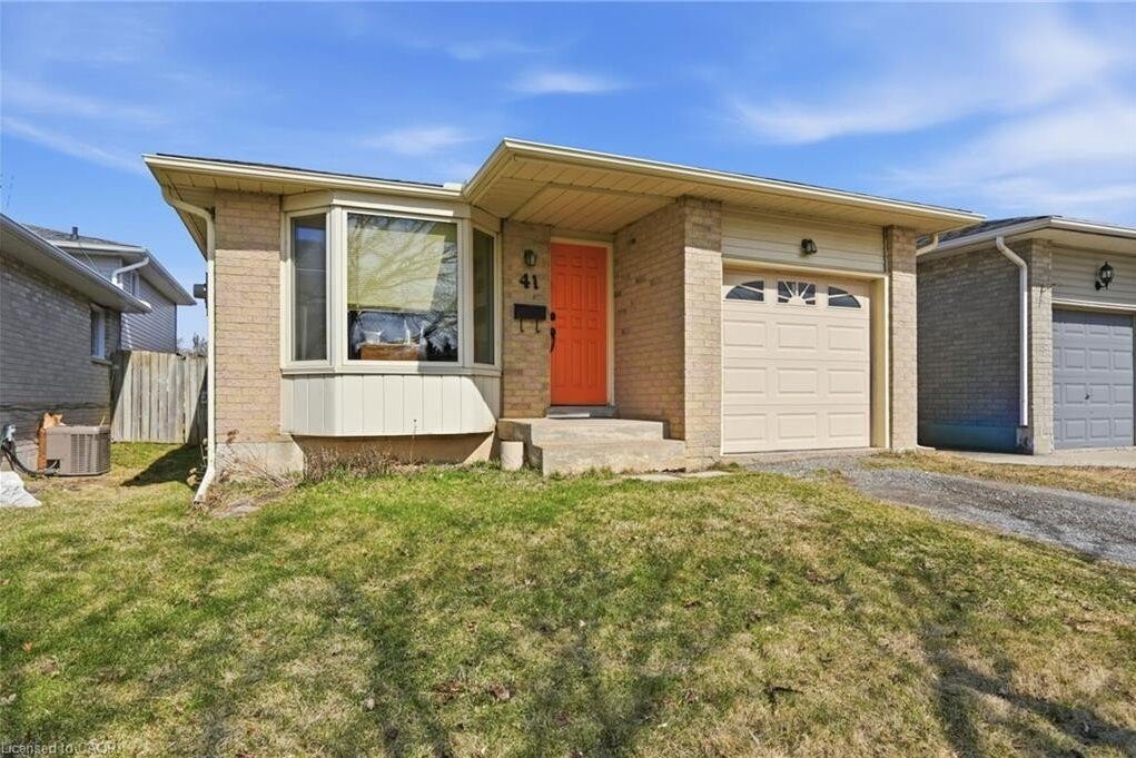 3-bedroom home for sale in Hamilton — 41 Kennard Street (Photo 1)