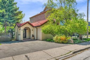 1-bedroom detached home for sale in Toronto — 42 Forty First Street