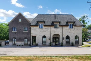 Studio investment home for sale in Vaughan — 42 Somerville Street