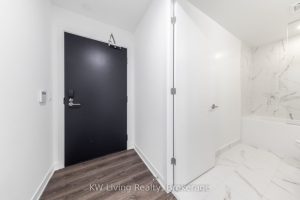 1-bedroom condo apartment for rent in Toronto — 4303 - 180 Front Street E