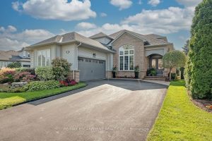 2-bedroom semi-detached condo home for sale in Halton — 4304 Taywood Drive