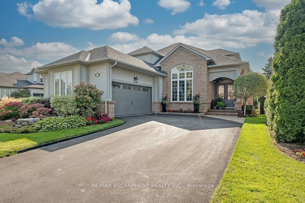 2-bedroom semi-detached condo home for sale in Halton — 4304 Taywood Drive (Photo 1)