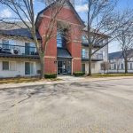 2-bedroom home for sale in Oakville — 434 - 1450 Glen Abbey Gate (Photo 1)