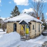 2-bedroom detached home for sale in Bruce — 436 Frank Street (Photo 3)