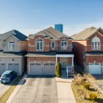 4-bedroom detached home for sale in Brampton — 43 Alice Springs Crescent (Photo 2)