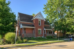 3-bedroom detached home for sale in Middlesex — 447 Woodman Avenue