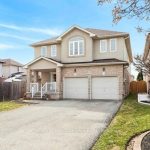 5-bedroom home for sale in Beamsville — 4545 Green Meadow Boulevard (Photo 4)