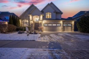 4-bedroom detached home for sale in Waterloo — 459 Deer Ridge Drive