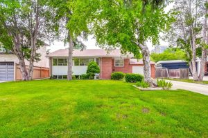 3-bedroom detached home for sale in Toronto — 45 Hurlingham Crescent