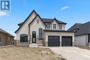 4-bedroom home for sale in Lakeshore — 466 Marla