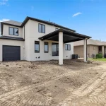 4-bedroom home for sale in Lakeshore — 466 Marla (Photo 2)