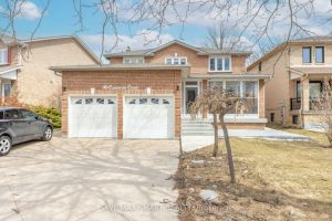 4-bedroom detached home for sale in Peel — 46 Canarvan Court