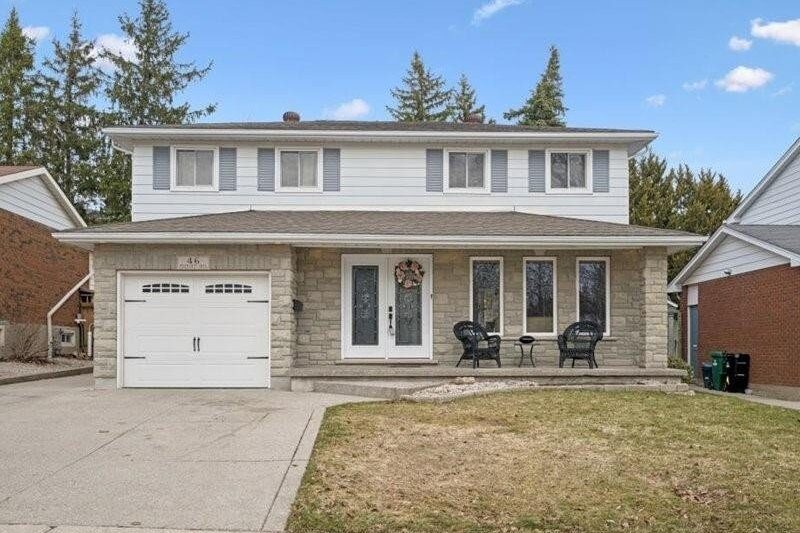 4-bedroom home for sale in Kitchener — 46 Pinehurst Crescent (Photo 1)