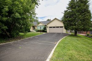 3-bedroom detached home for sale in York — 46 Roosevelt Drive
