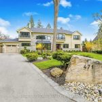 6-bedroom home for sale in Mississauga — 471 Country Club Crescent (Photo 1)