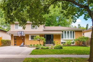 3-bedroom detached home for sale in Halton — 479 Pinedale Avenue