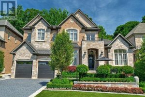 5-bedroom detached home for sale in Hamilton — 47 Legacy Lane