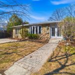 3-bedroom detached home for rent in Oakville — 481 Anthony Drive (Photo 2)