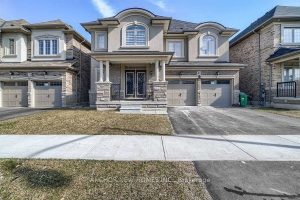 5-bedroom detached home for sale in Peel — 48 Yarmouth Street