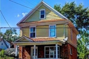 4-bedroom detached home for sale in Niagara — 4927 Morrison Street