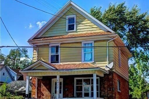 4-bedroom detached home for sale in Niagara — 4927 Morrison Street (Photo 1)