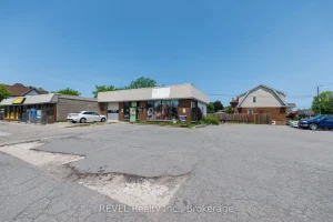 Studio commercial retail home for rent in Niagara Falls — 4957 Bridge Street