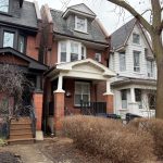 4-bedroom detached home for sale in Toronto — 4 - 68 Westholme Avenue (Photo 4)